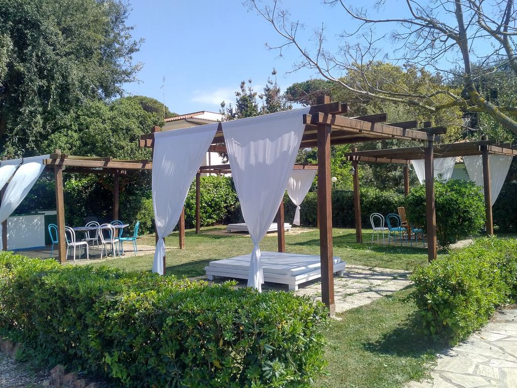 Il Miraggio Hotel Fregenae Bagian luar foto