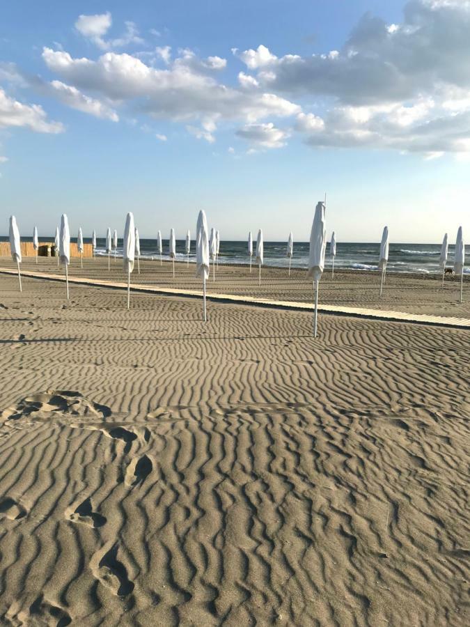 Il Miraggio Hotel Fregenae Bagian luar foto